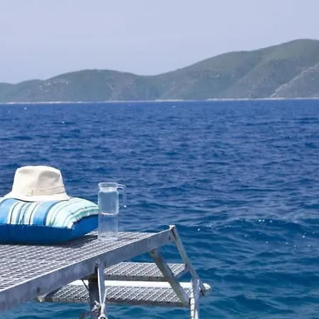 Villa Del Mar Up To 10 Guests Amuso Bay Evgiros