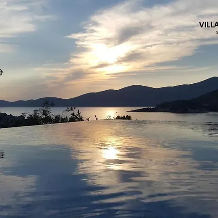 Villa Del Mar Up To 10 Guests Amuso Bay