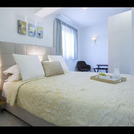 Del Mar Up To 10 Guests Amuso Bay Evgiros