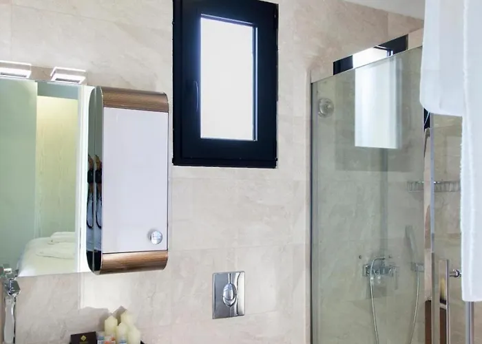 Del Mar Up To 10 Guests Amuso Bay Evgiros