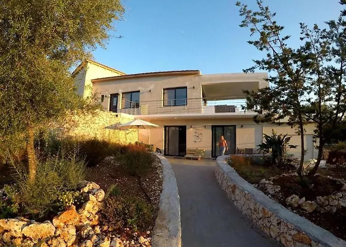 Villa Del Mar Up To 10 Guests Amuso Bay *