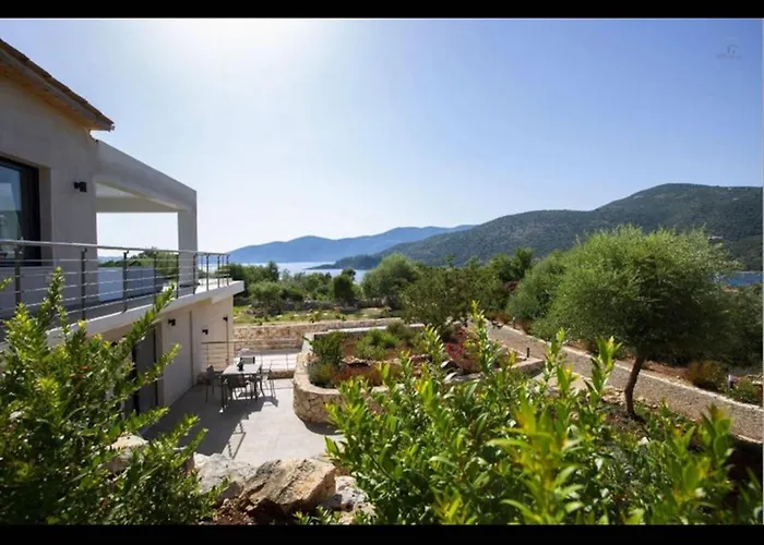 Villa Del Mar Up To 10 Guests Amuso Bay Evgiros